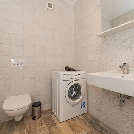 Coresi Modern Apartment Brașov